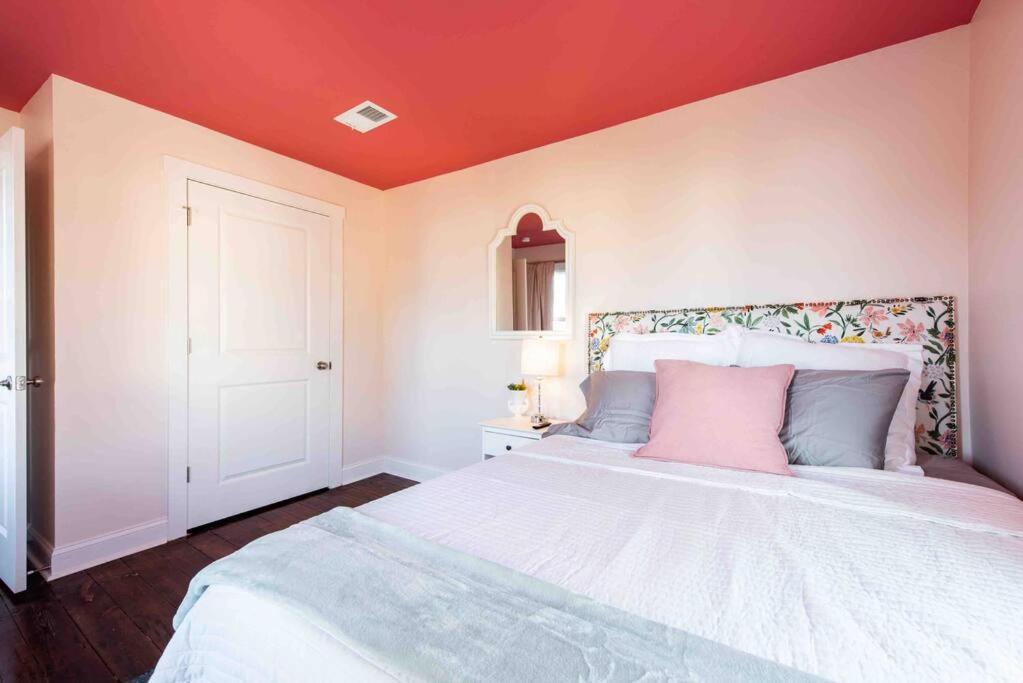 Blush And Bashful Germantown Two Bedroom Apartment Louisville Kültér fotó